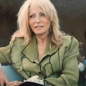 Meet your Posher, Joan